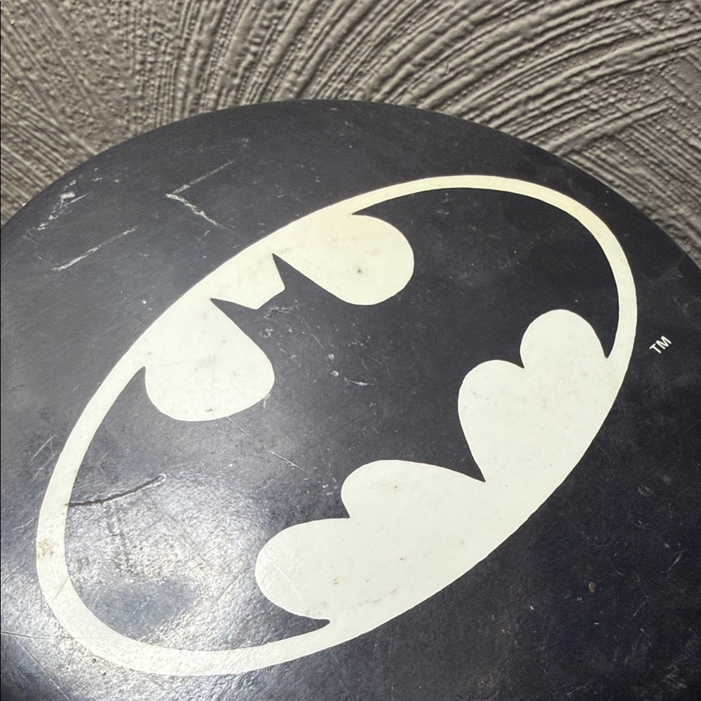 Giant DC COMICS Batman Button or Display - Picture 5 of 7
